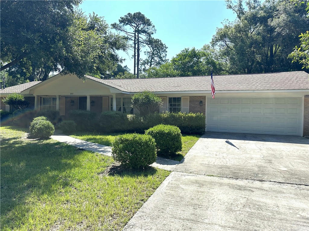 807 N RIVERVIEW DR, JEKYLL ISLAND, GA 31527, photo 1 of 26