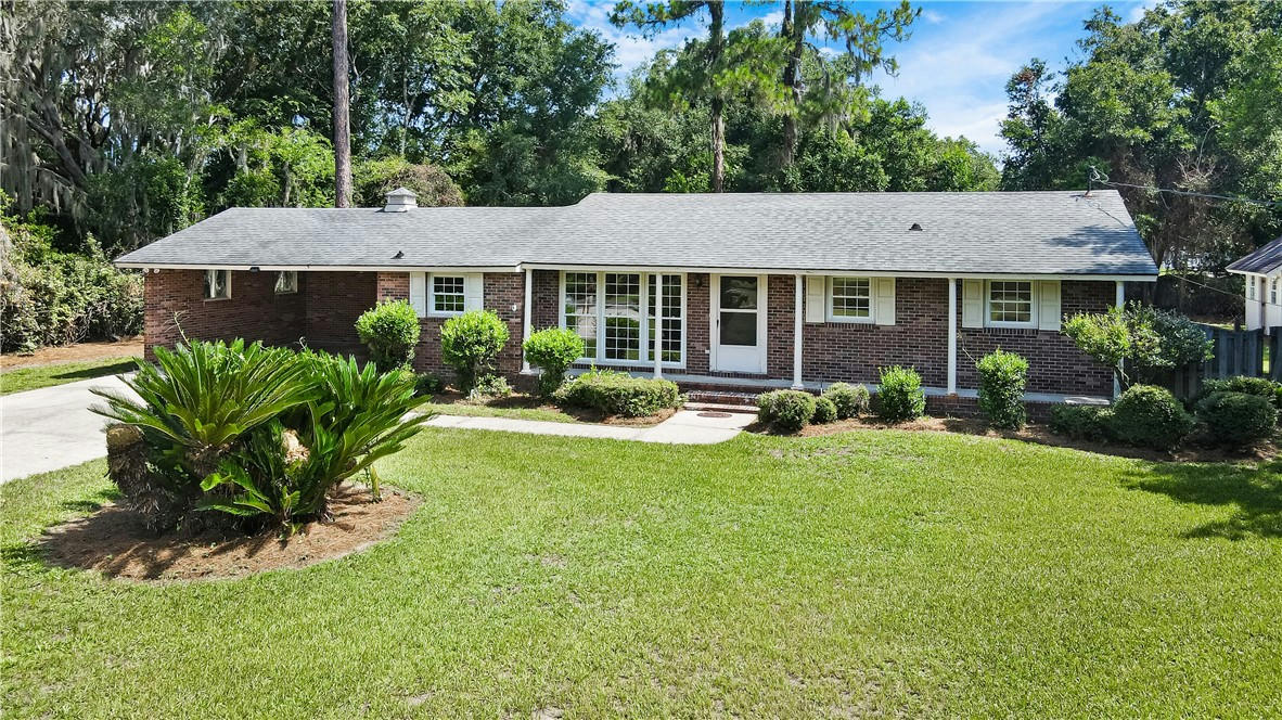 704 FORT KING GEORGE DR, DARIEN, GA 31305, photo 1 of 38